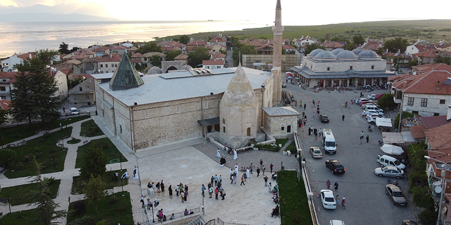 Tarihi ahşap camiyi 2 ayda 81 bin kişi ziyaret etti