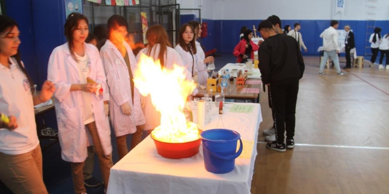 Beyşehir'de Bilim Fuarı! Liseli gençlerin çalışmaları sergileniyor