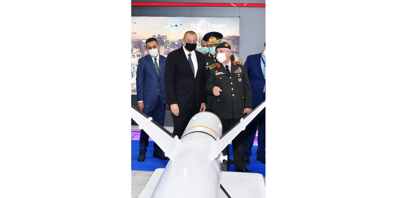 İlham Aliyev, 4. Azerbaycan Uluslararası Savunma Fuarı'nı ziyaret etti