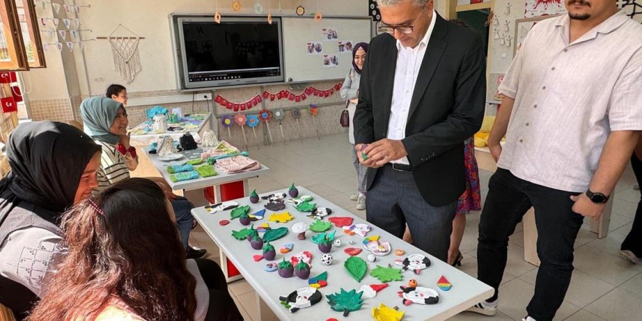 Karapınar'da özel öğrencilerin ürünleri sergide yerini aldı