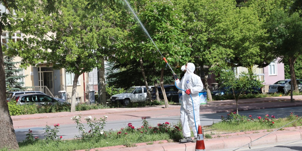 Selçuklu'da ilaçlama faaliyetleri yoğun bir şekilde sürüyor!