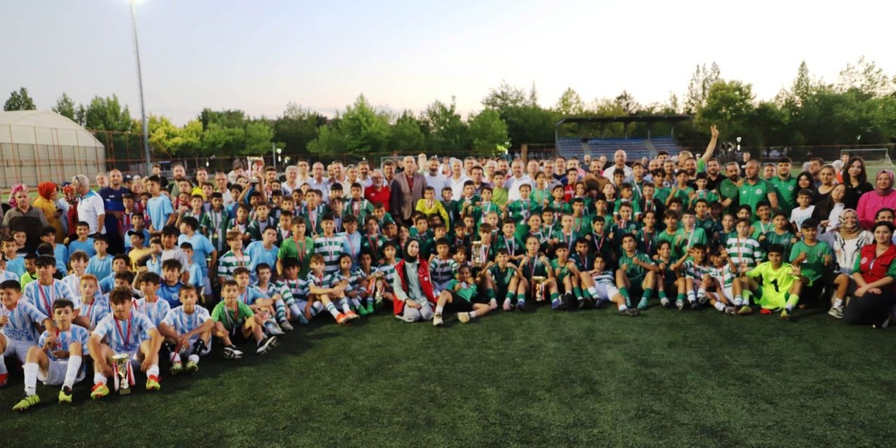 109 takım 464 maç oynadı! Final programı şenlik havasında son buldu