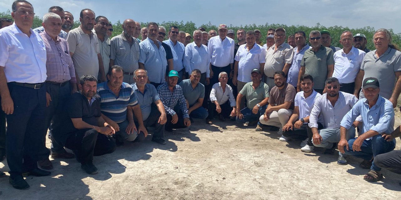 Başkan Erkoyuncu Kenevir Tarlasında açıkladı: “Önümüzdeki yıl sanayi alt yapısına başlayacağız”