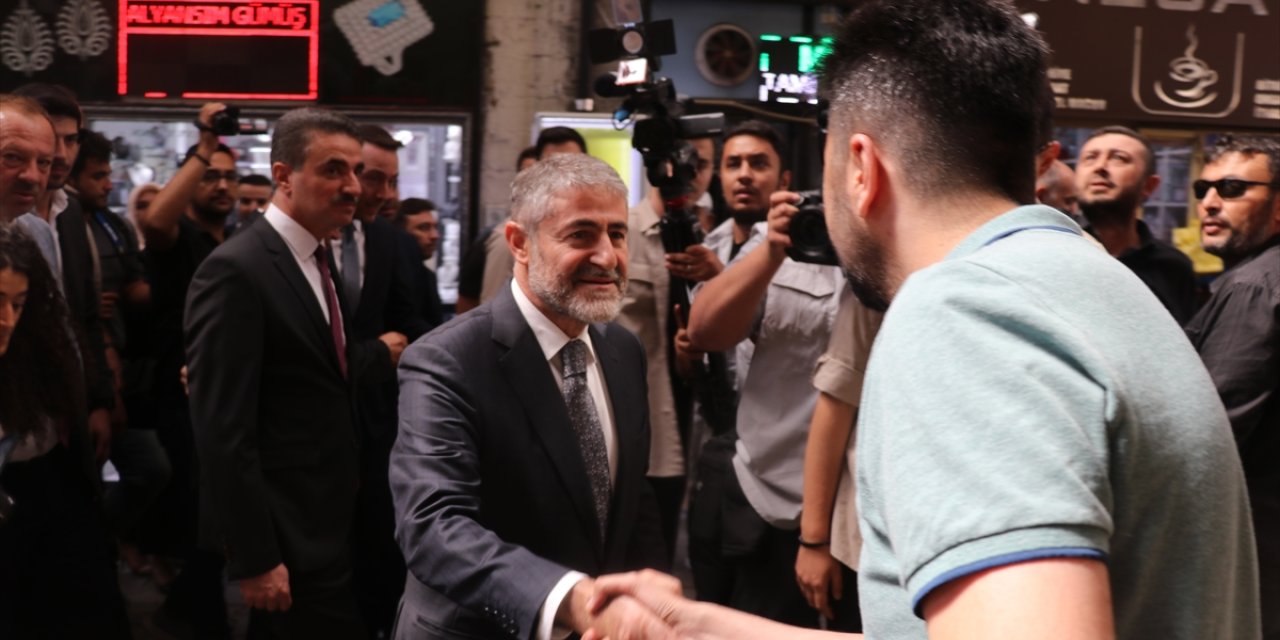 Hazine ve Maliye Bakanı Nebati, Isparta'da ziyaretlerde bulundu