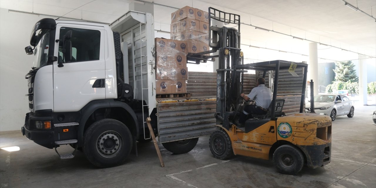 Gölbaşı'ndan Pakistan'daki sel bölgesine yardım tırı