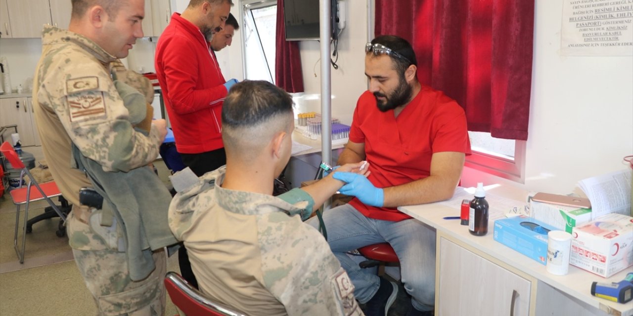 Yozgat'ta jandarma Türk Kızılay'a kan bağışında bulundu