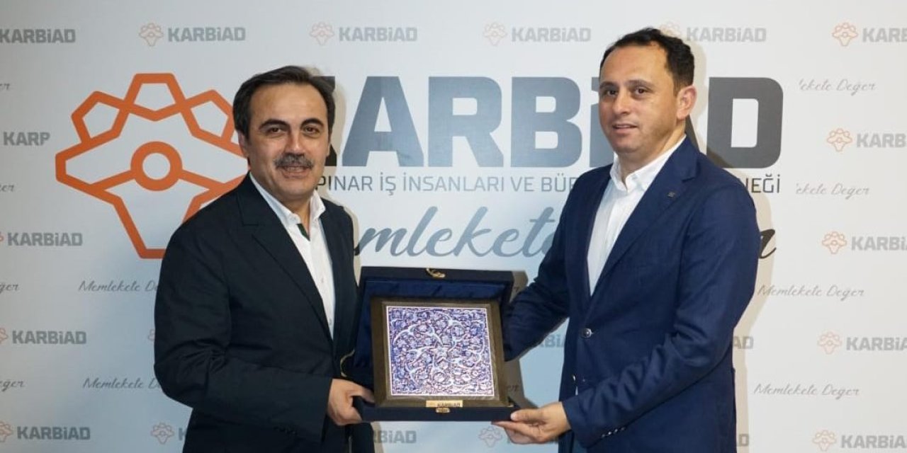 Başkan Öztürk KARBİAD’a konuk oldu
