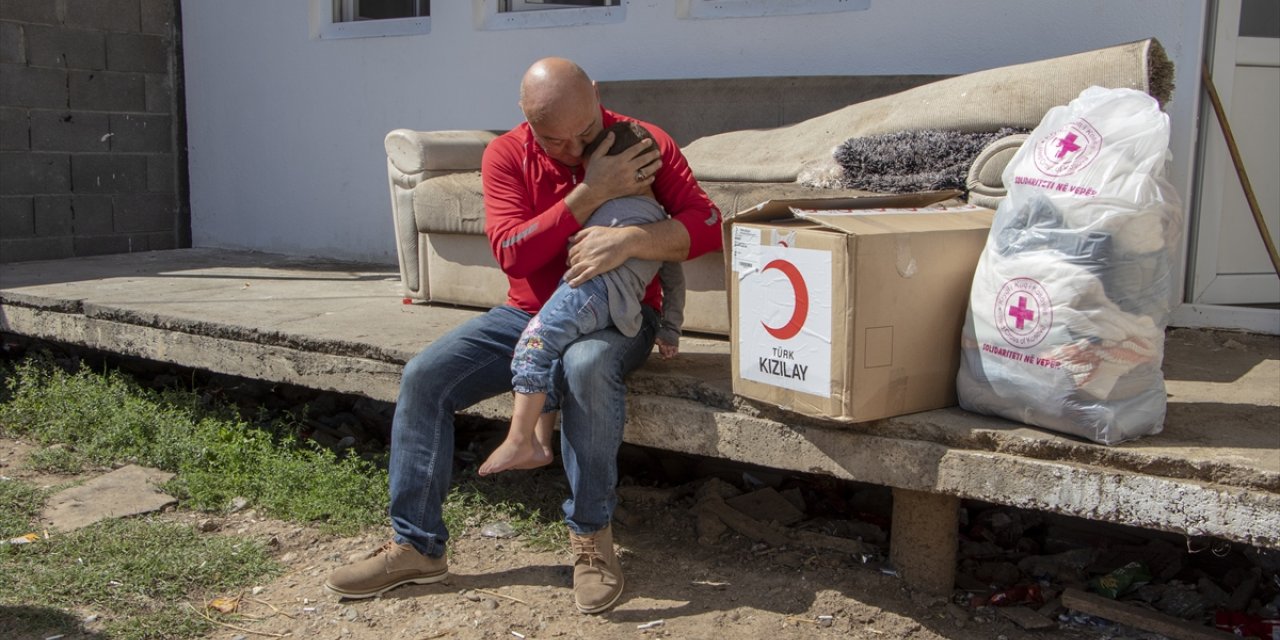 Türk Kızılaydan Kosovalı ihtiyaç sahibi ailelere yardım