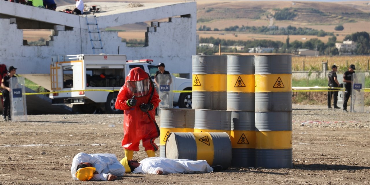 Batman'da deprem veya olası bir afet durumu tatbikatı gerçekleştirildi