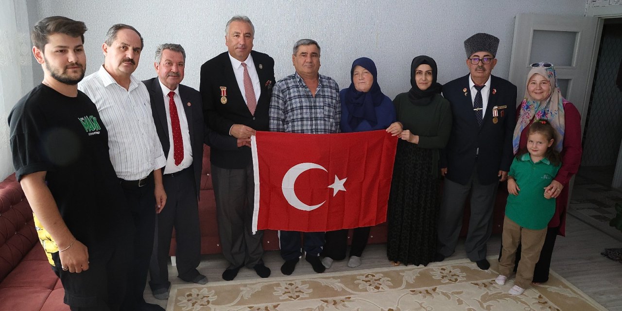 Konya Büyükşehir, bu anlamlı ziyaretiyle gönüllere giriyor! Şehit yakınları ve Gaziler düzenli olarak ziyaret ediliyor