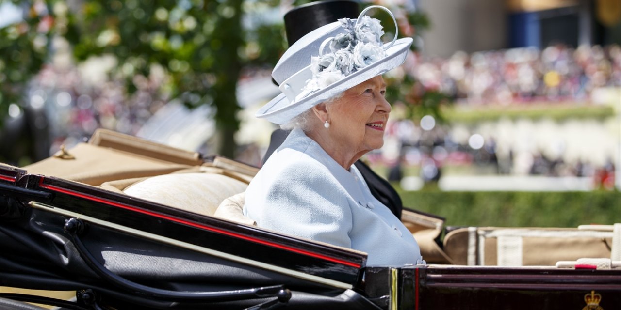 İngiltere Kraliçesi 2. Elizabeth 96 yaşında hayatını kaybetti