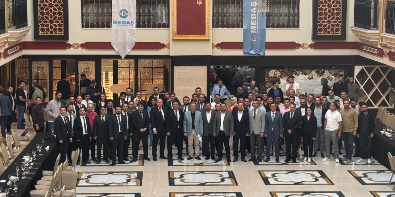 MEDAŞ, Konya'da Elektrik Mühendisleriyle Buluştu! Enerji ve proje süreçlerinde yenilikler konuşuldu