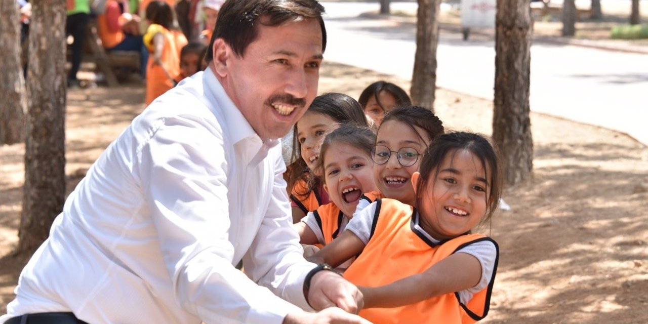 Başkan Hasan Kılca’dan 11 Ekim Dünya Kız Çocukları Günü Mesajı