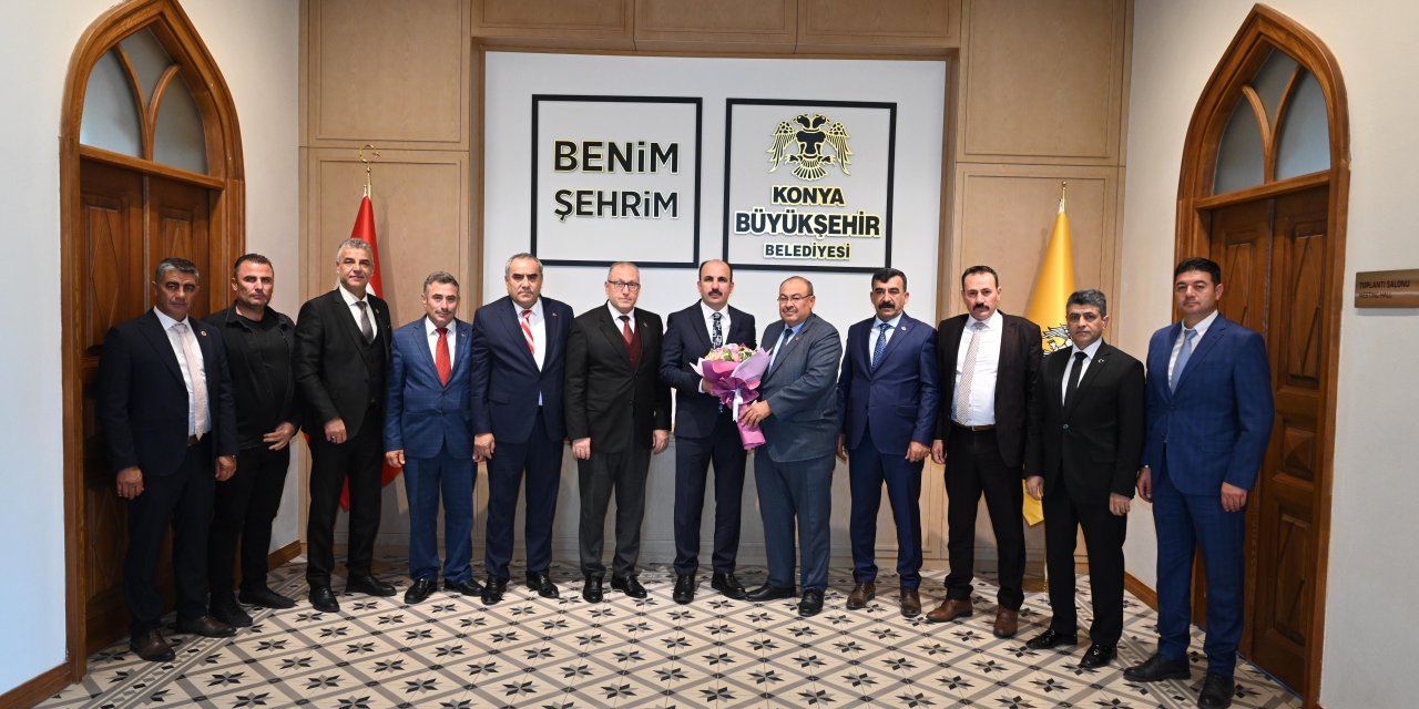 Başkan Altay, Konya'da muhtarlarla buluşup o günü kutladı