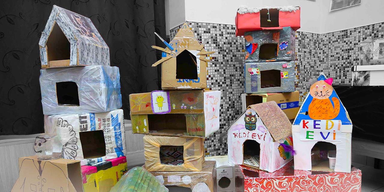 Meramlı öğrenciler yaptı! Atıklar boşa gitmiyor