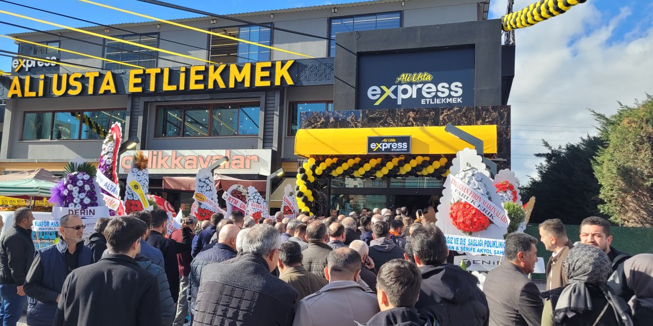 Konya’nın ünlü etliekmek markası 3’ncü şubesini açtı! Etliekmek 70, Lahmacun 35 liradan satılacak