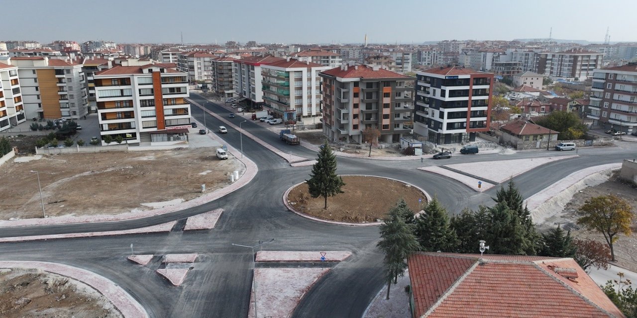 Karatay modern ulaşım hattını güçlendiriyor! Keçeciler Caddesi'nde 3. etap yenileme çalışmaları tamamlandı