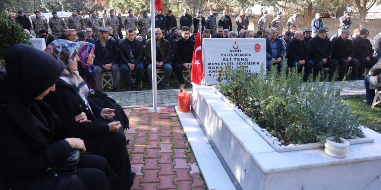 Konya'da şehit polis anısına lokma dağıtıldı