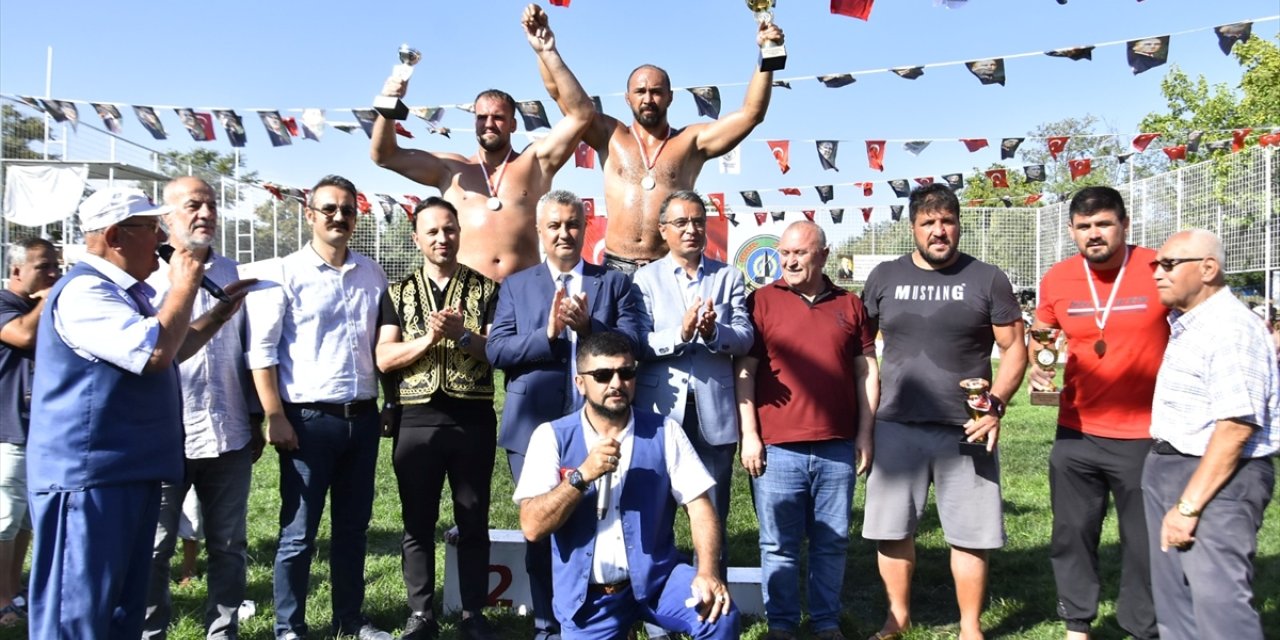 24. Malkara Yağlı Güreşleri'nin başpehlivanı Ali Gürbüz oldu