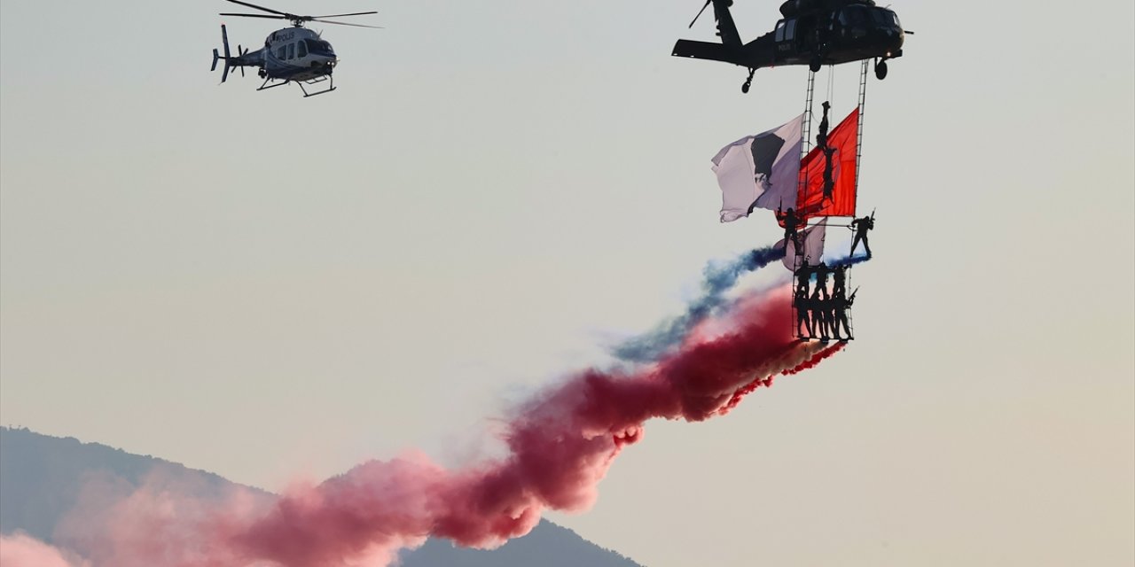 İzmir Airshow, 2. gün uçuşlarıyla tamamlandı