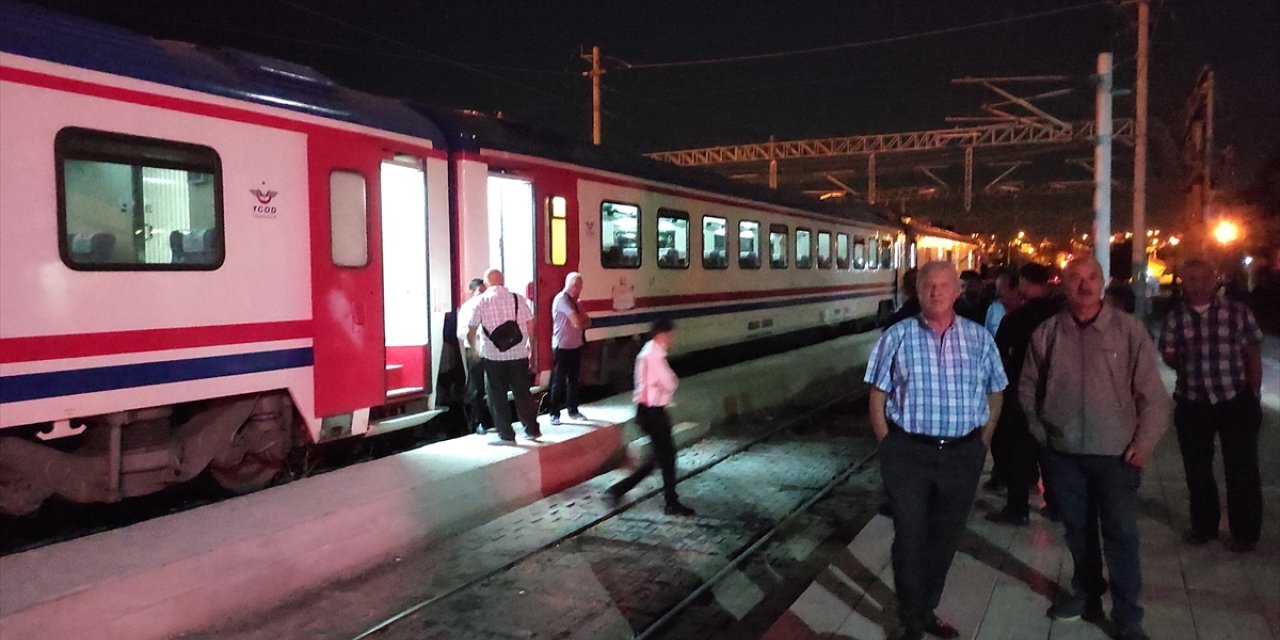Ankara-Kayseri demir yolu yeniden ulaşıma açıldı