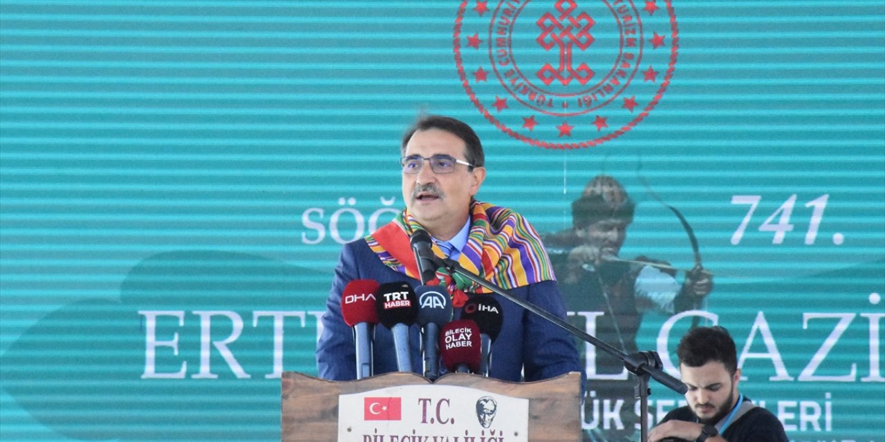 741. Söğüt Ertuğrul Gazi'yi Anma ve Yörük Şenlikleri gösteri uçuşuyla sona erdi