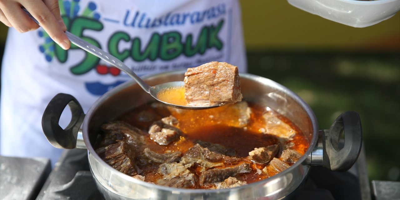 Uluslararası Çubuk Turşu ve Kültür Festivali'nde yöresel yemekler yarıştı