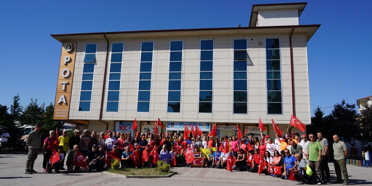Sakarya Zaferi'nin 101. yıl dönümü dolayısıyla Polatlı'da yürüyüş düzenlendi