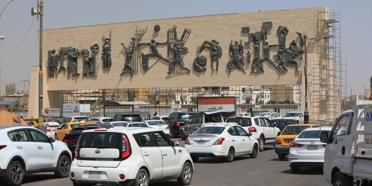 Bağdat'taki "Özgürlük Anıtı" Türk işçiliğiyle yeniden hayat buluyor