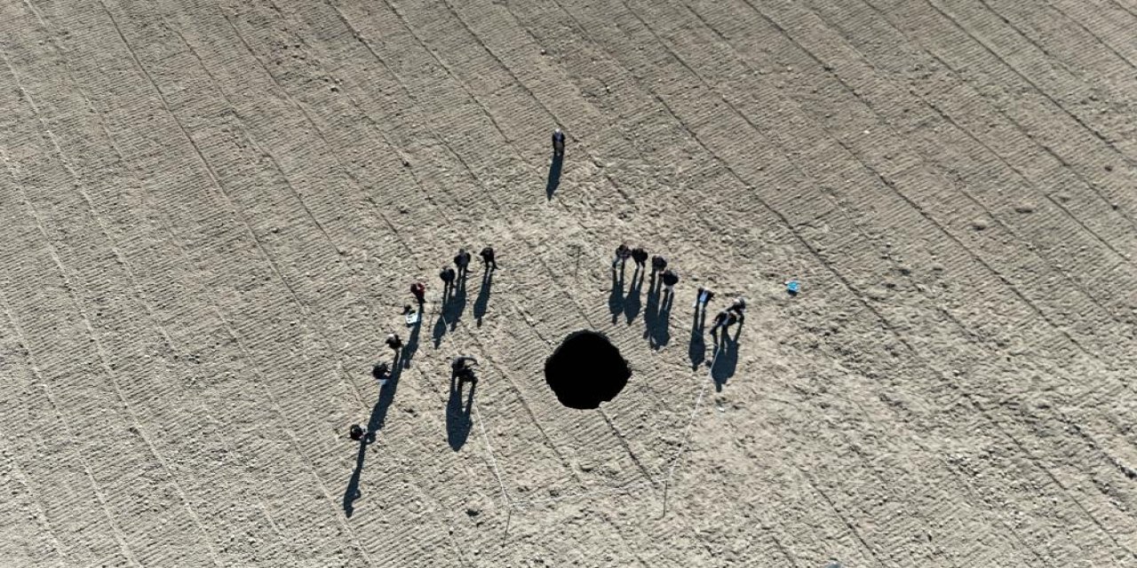 Karaman'da obruk oluştu