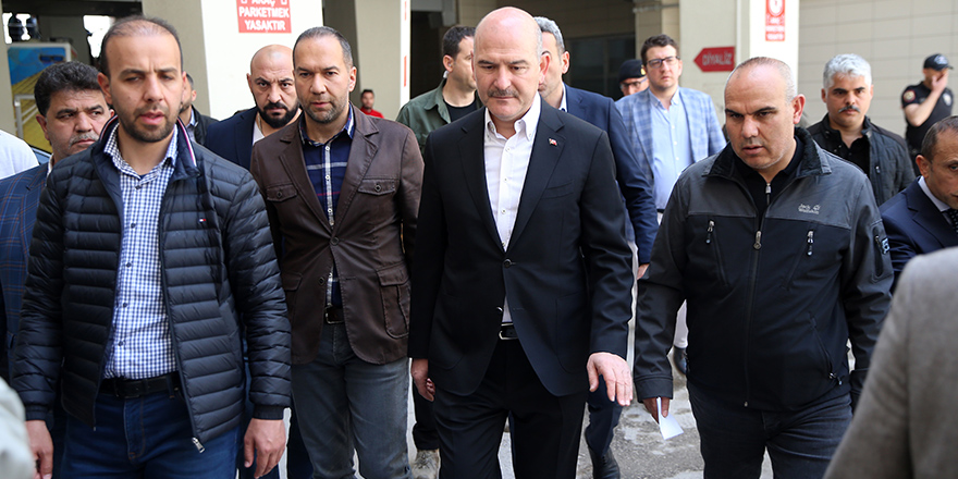 Bakan Soylu, kazada yaralanan öğrenci ile telefonda görüştü