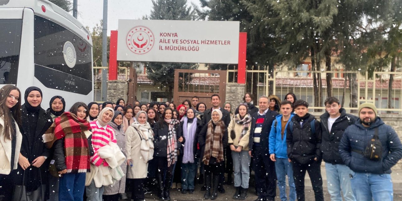 Nezahat Keleşoğlu Fakültesi öğrencilerinden ziyaret