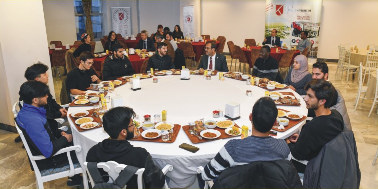 KTÜN yabancı uyruklu öğrenciler,  iftar yemeğinde bir araya geldi!