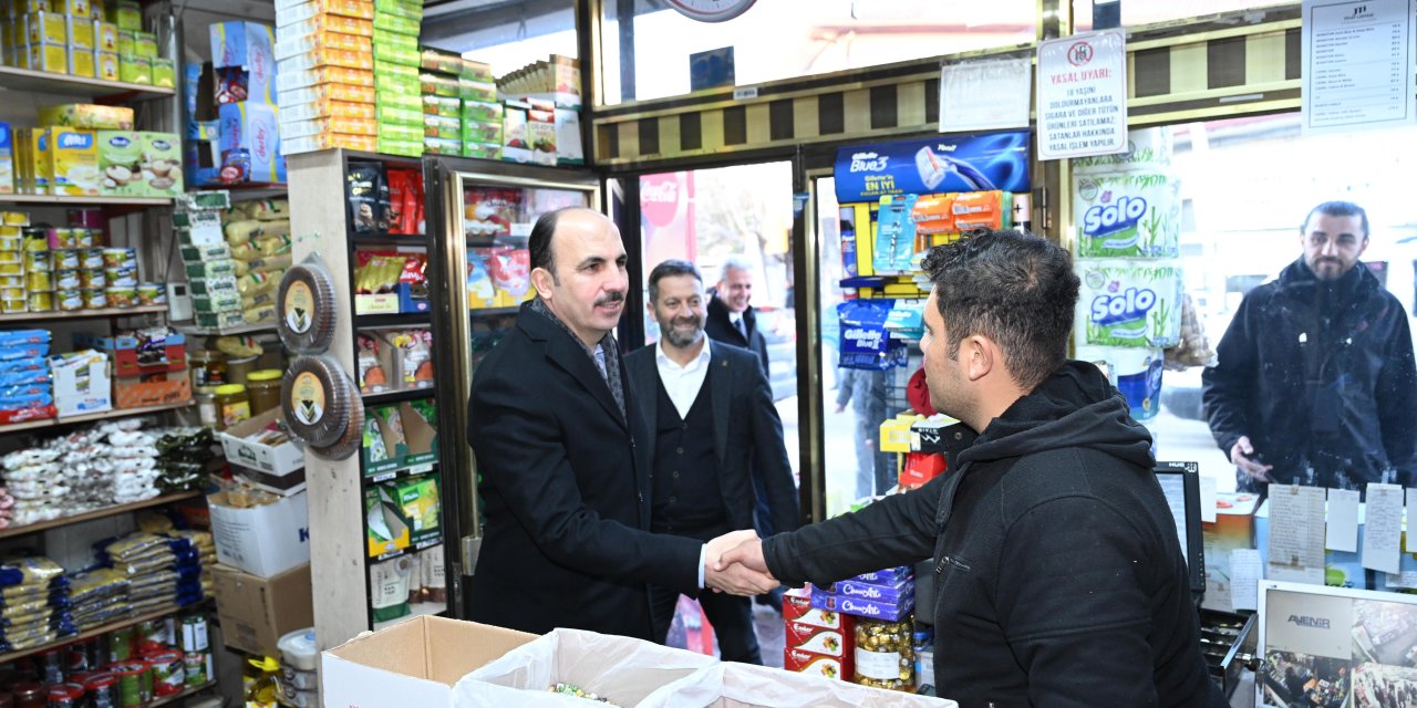 Altay, ziyaretlerine devam ediyor! Kadınhanı ve Ilgın'daki vatandaşların Ramazan coşkusuna ortak oldu