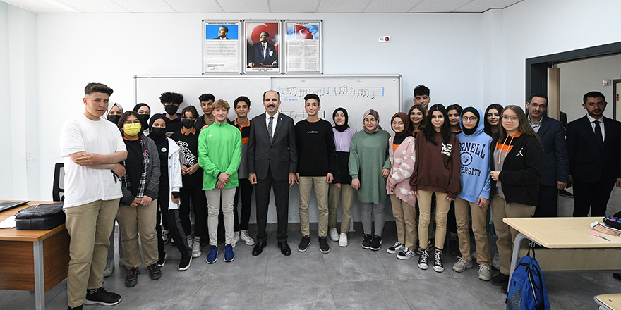 Başkan Altay: “60 Bin Lise Öğrencimizi İstanbul’a Götürüyoruz”