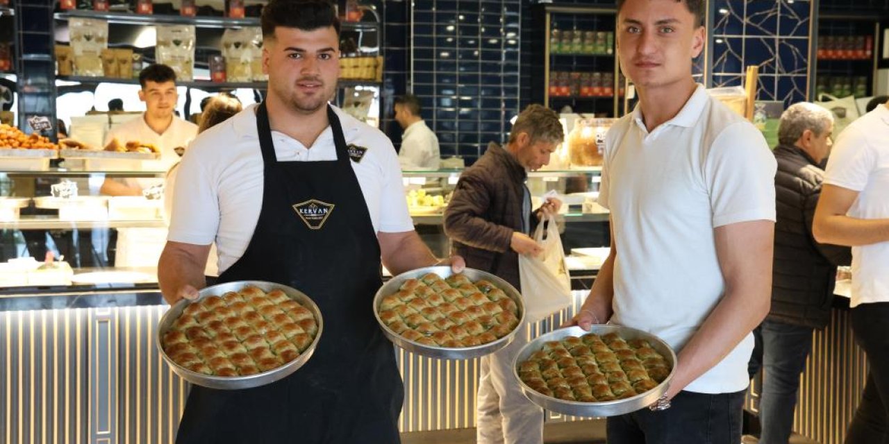 Kahramanmaraş'ta bayram öncesi tatlıya talep arttı!