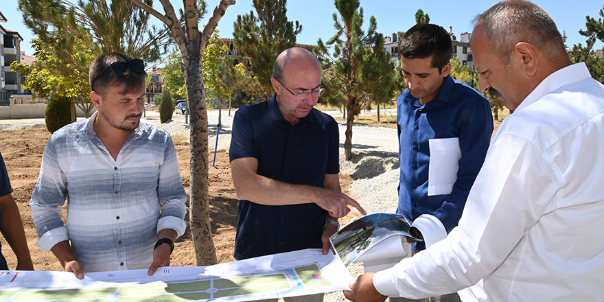 Selçuklu Belediyesi 200 Bin Metrekare Alana Yapılacak Yeni Park Çalışmasına Başladı