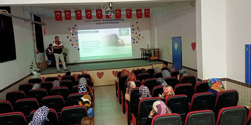 Beyşehir'de annelere uyuşturucu konulu seminer verildi