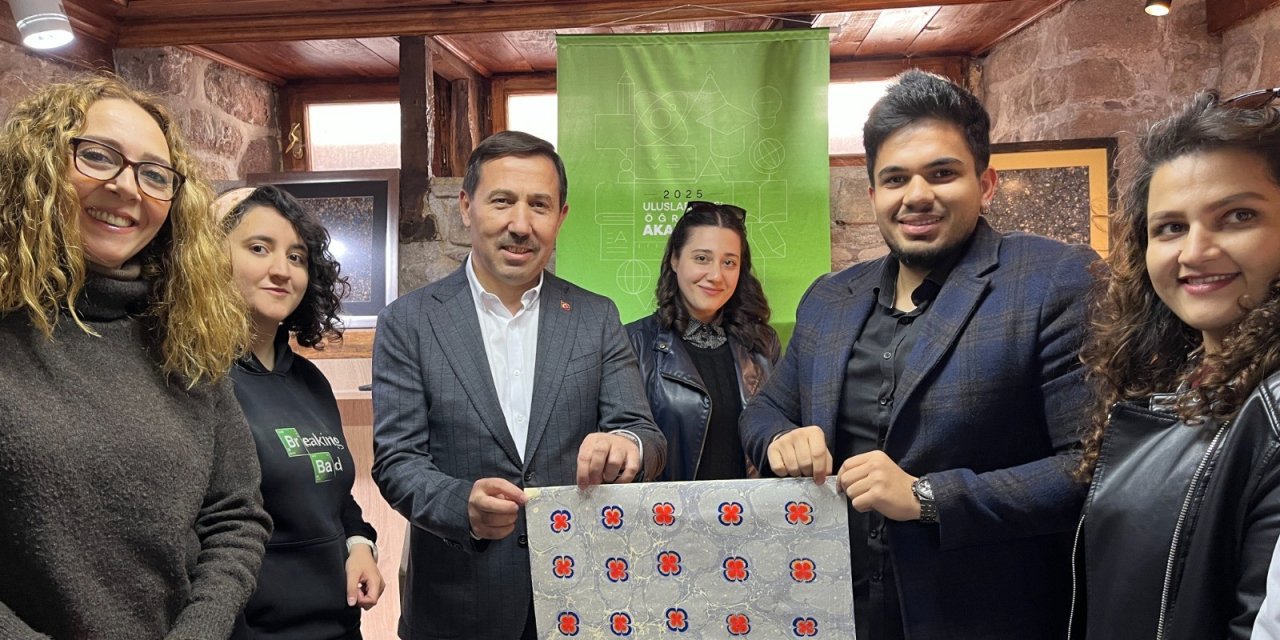 Karatay'da geleneksel sanatlara yabancı öğrencilerden yoğun ilgi