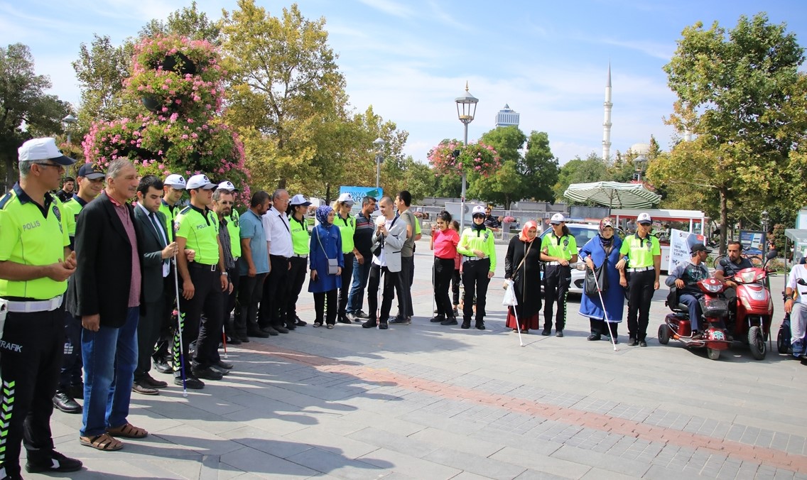 Konya'da "Yayalar İçin 5 Adımda Güvenli Trafik" etkinliği düzenlendi