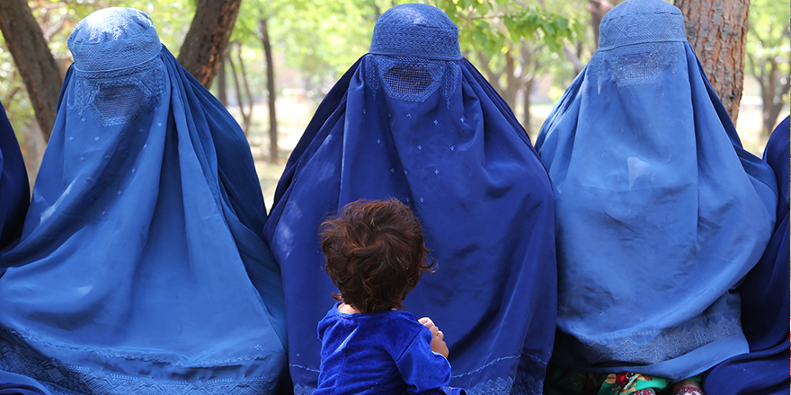 Türk Kızılaydan ihtiyaç sahibi 1000 Afgan aileye gıda yardımı