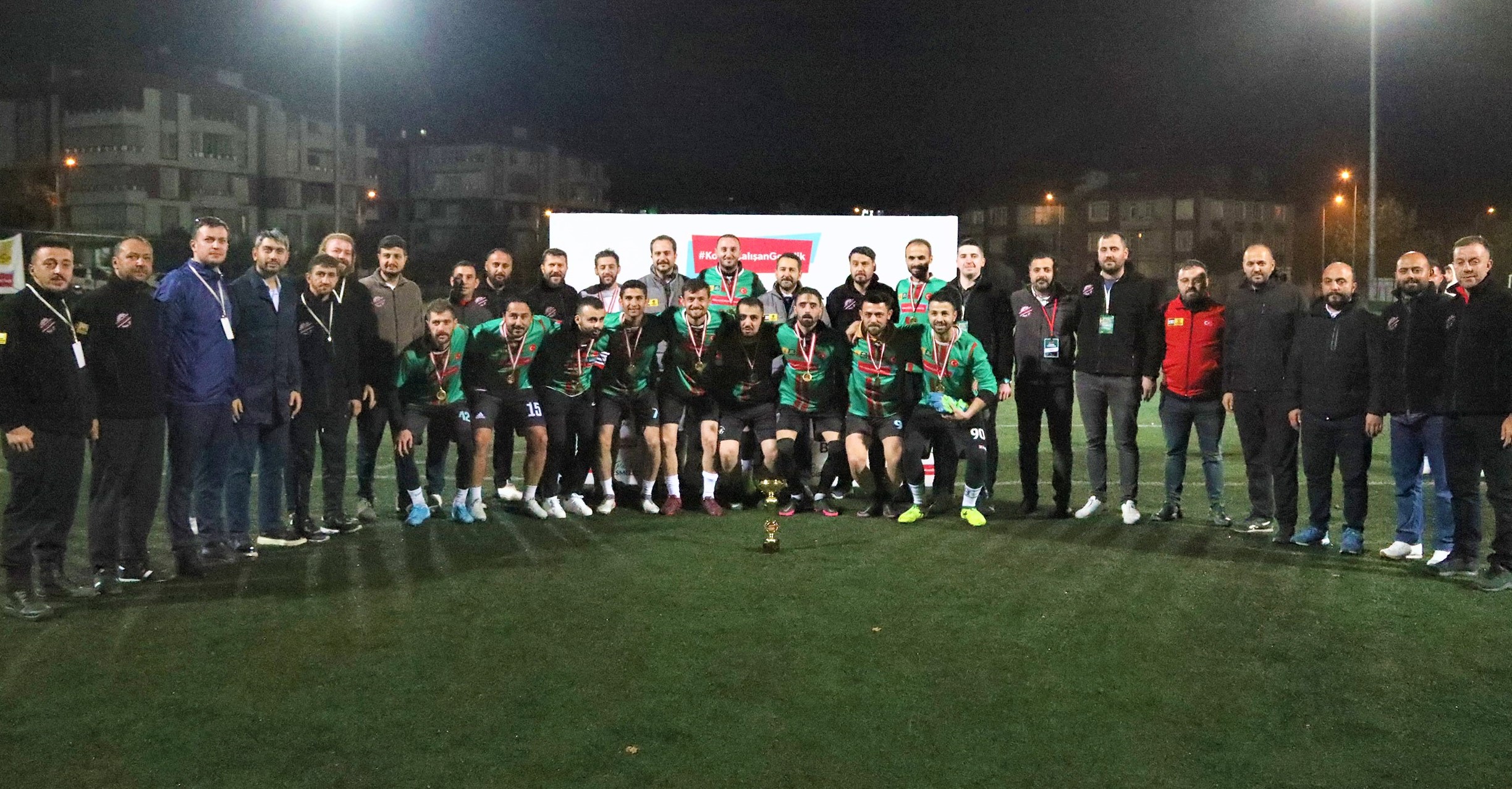 İkincisi Düzenlenen ve 32 Takımın Katıldığı Çalışan Gençlik Futbol Turnuvası Sona Erdi