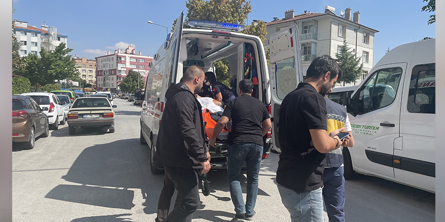 Konya'da bir kişi silahını temizlerken kendini vurdu