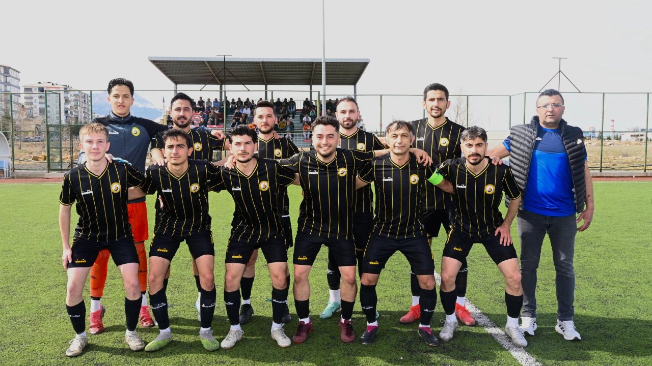 Seydişehir Belediyespor şampiyonluk şansını sürdürüyor