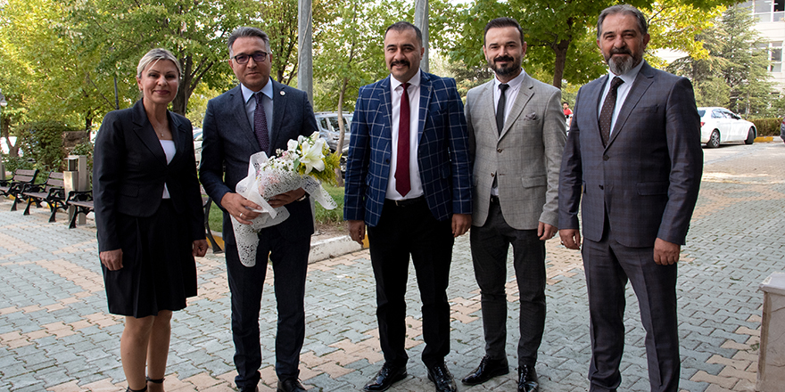 Selçuk Üniversitesi Rektörü Aksoy, akademik kurul toplantısına katıldı