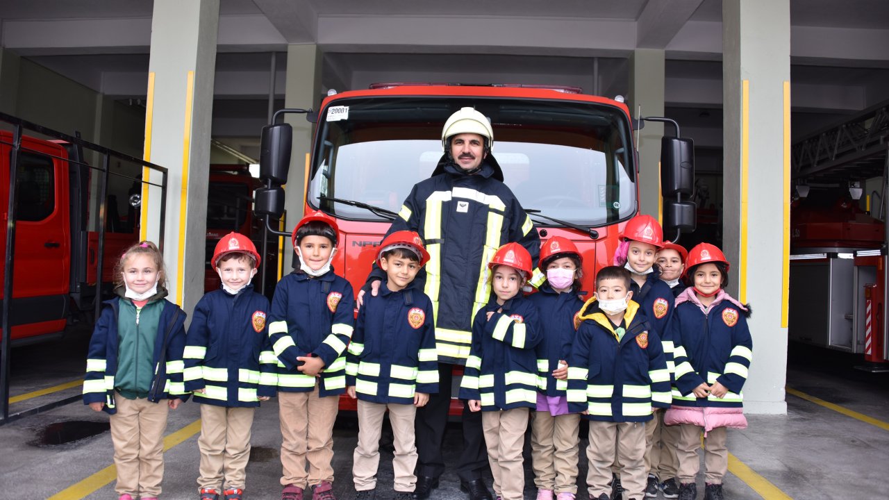 Minik kahramanlara teşekkür: Konya'da yangın güvenliği eğitimine katıldılar