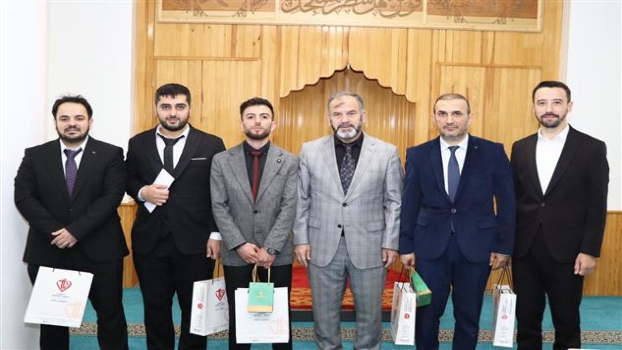 Din Görevlileri Arasında “Hafızlık ve Kur’an-ı Kerim’i Güzel Okuma” Yarışması Düzenlendi!