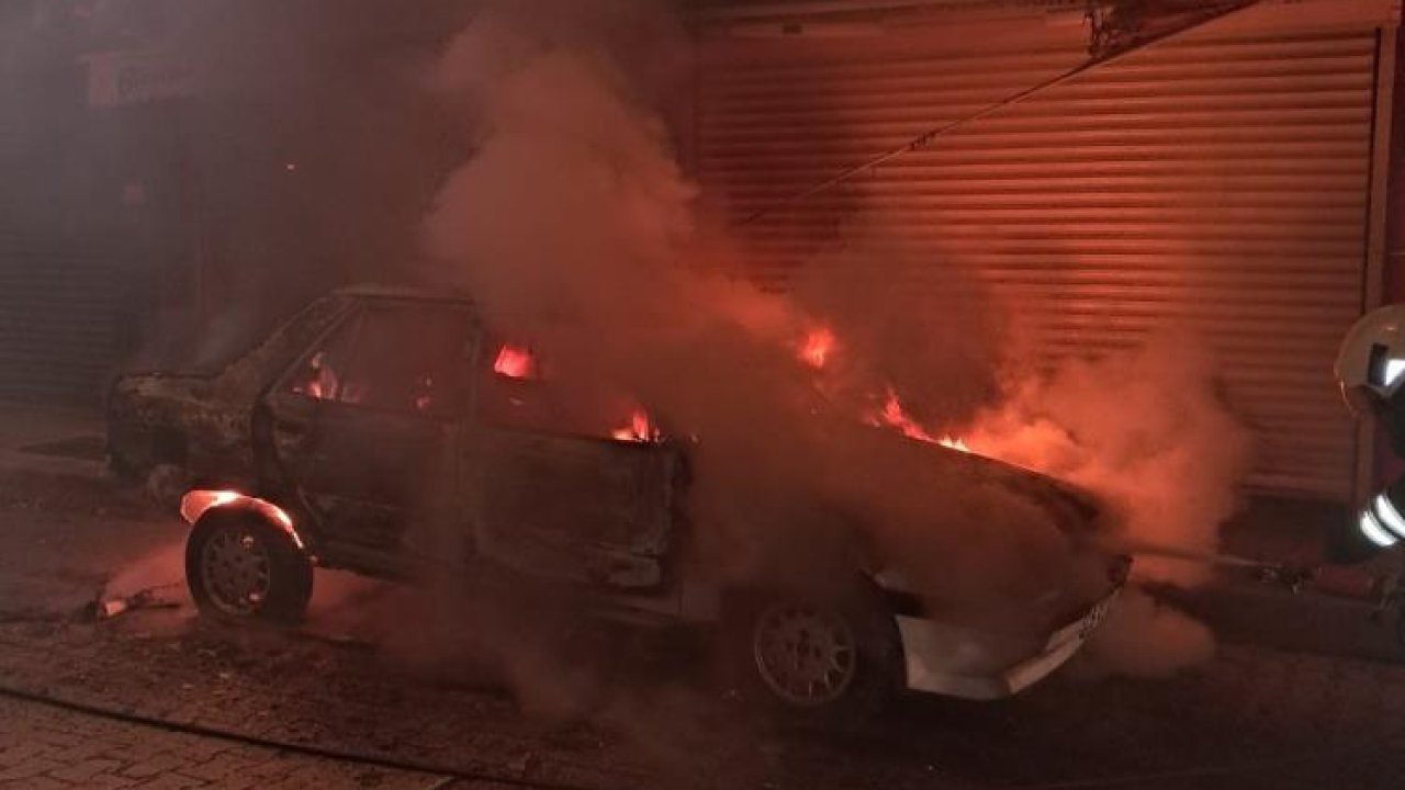 Konya'da şok olay: 4 araç kundaklanarak kullanılamaz hale geldi