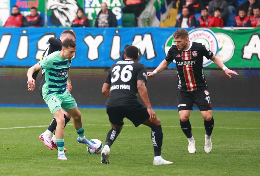 Sahasında Gaziantep FK'yı mağlup ettiler: Rizespor Konyaspor maçı öncesi kazandı