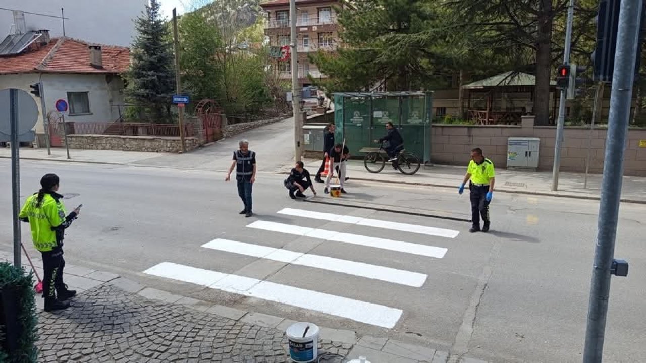 Bozkır'da trafik haftasında eksikler gideriliyor, vatandaşlar bilinçlendiriliyor